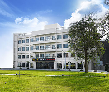 <span style='font-weight:200;font-size:0.9em!important'>中壢</span><span style='font-size:1.3em!important'>金色年華綜合長照機構</span>