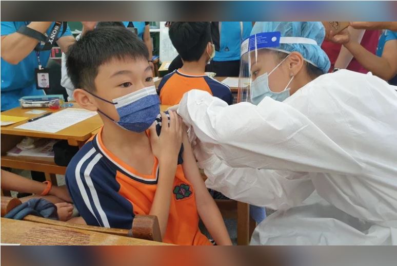 【聯合新聞網】醫療院所打公費流感疫苗仍需收掛號費 自費疫苗約千元