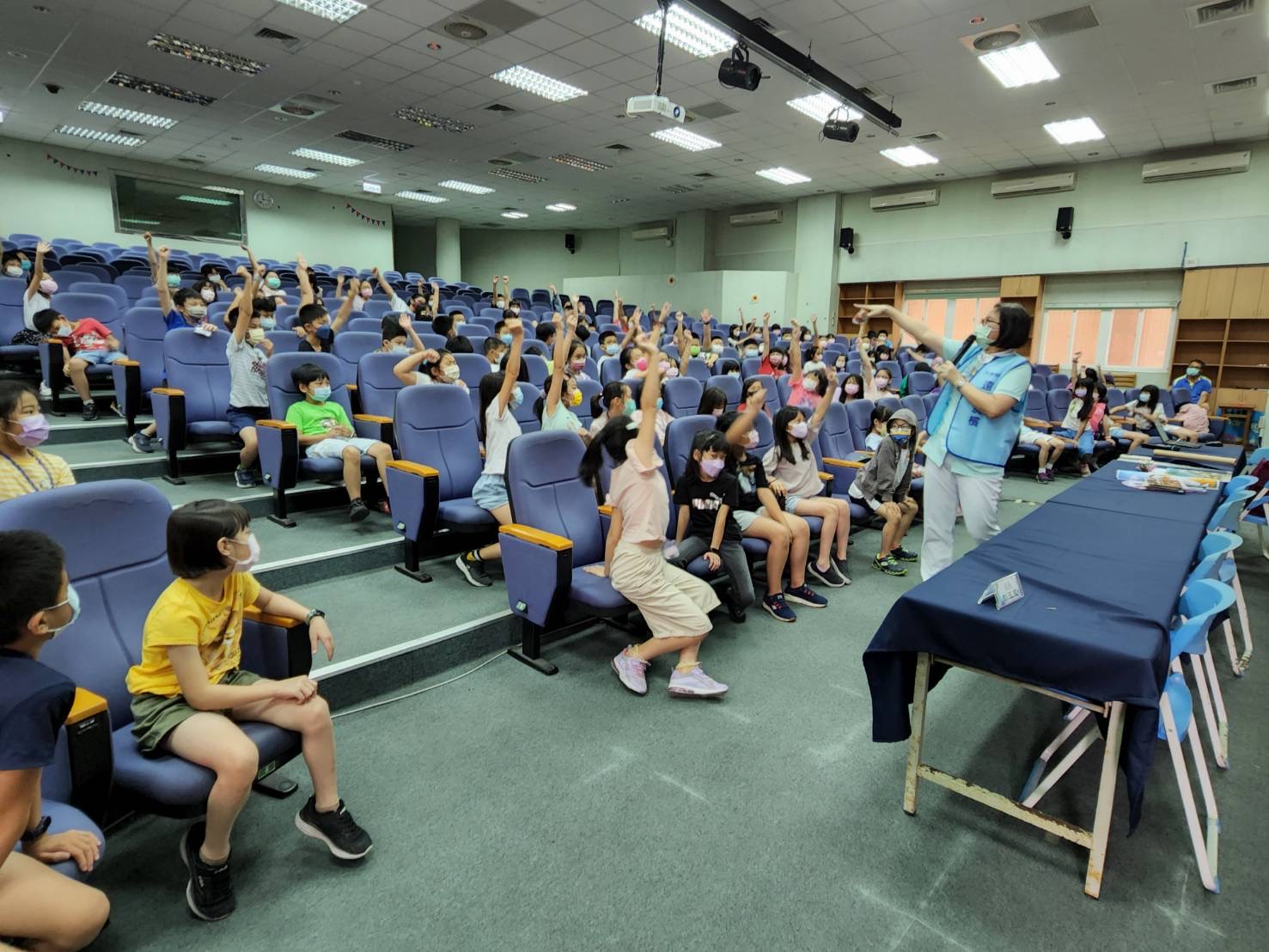 平興國小-菸檳防制.口腔保健講座