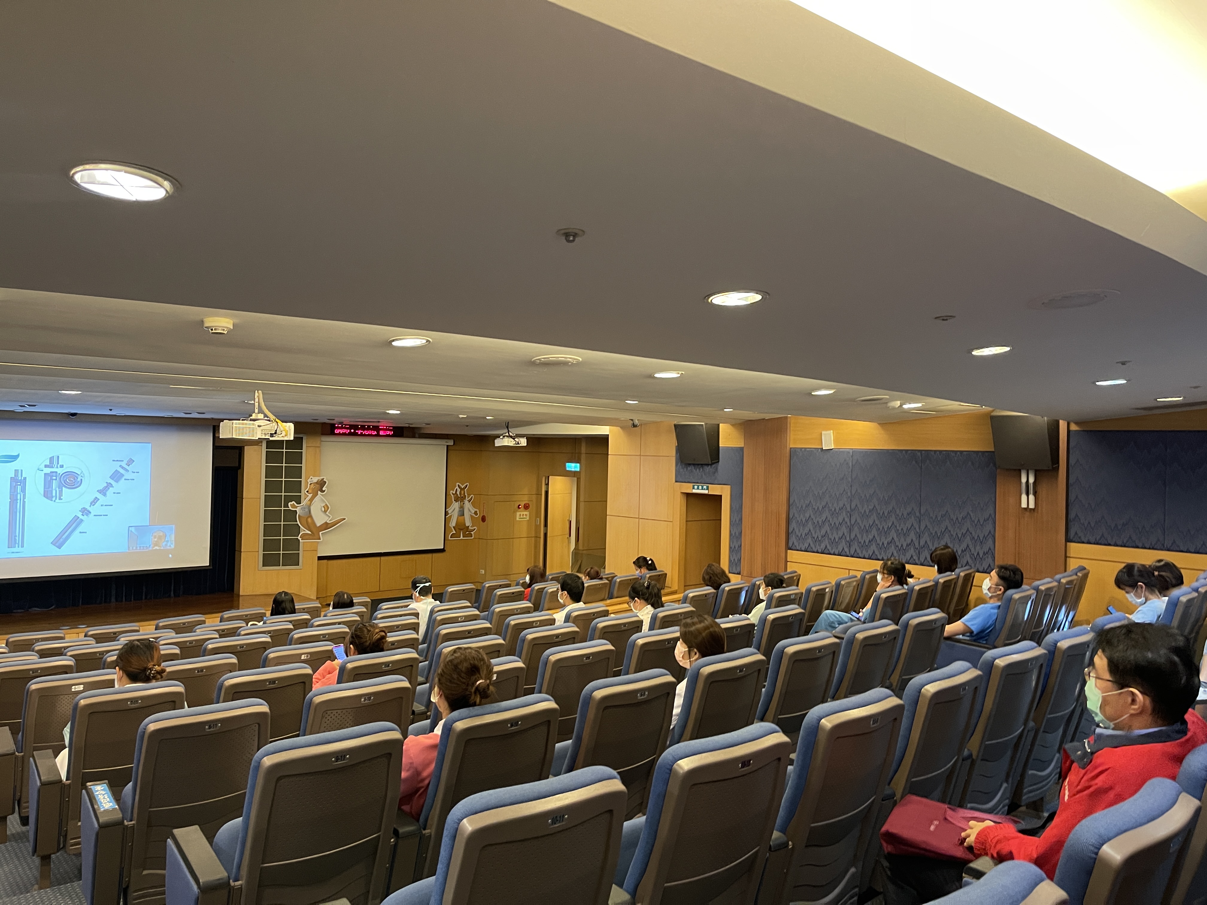 天晟醫院國際會議廳-電子煙危害與成癮性講座(線上與現場同步)