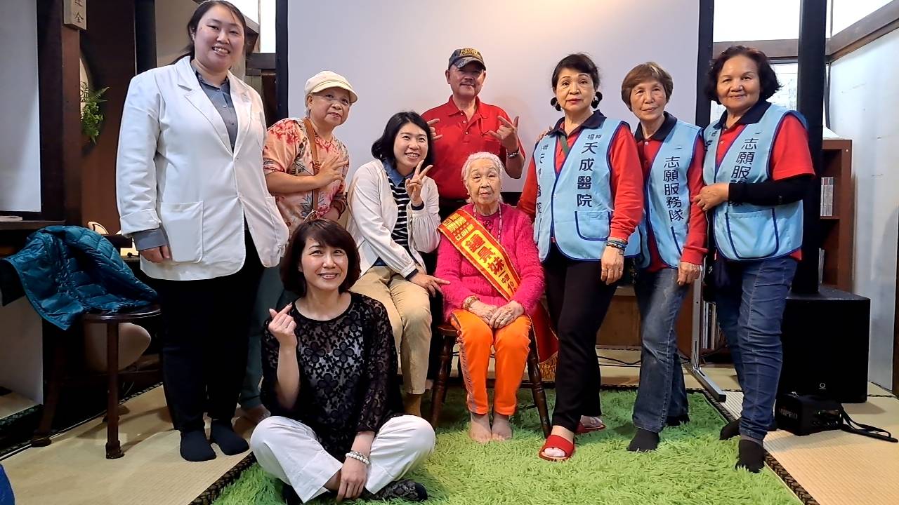 失智友善社區-邀阿公阿嬤拍B級僵屍片-映後座談會