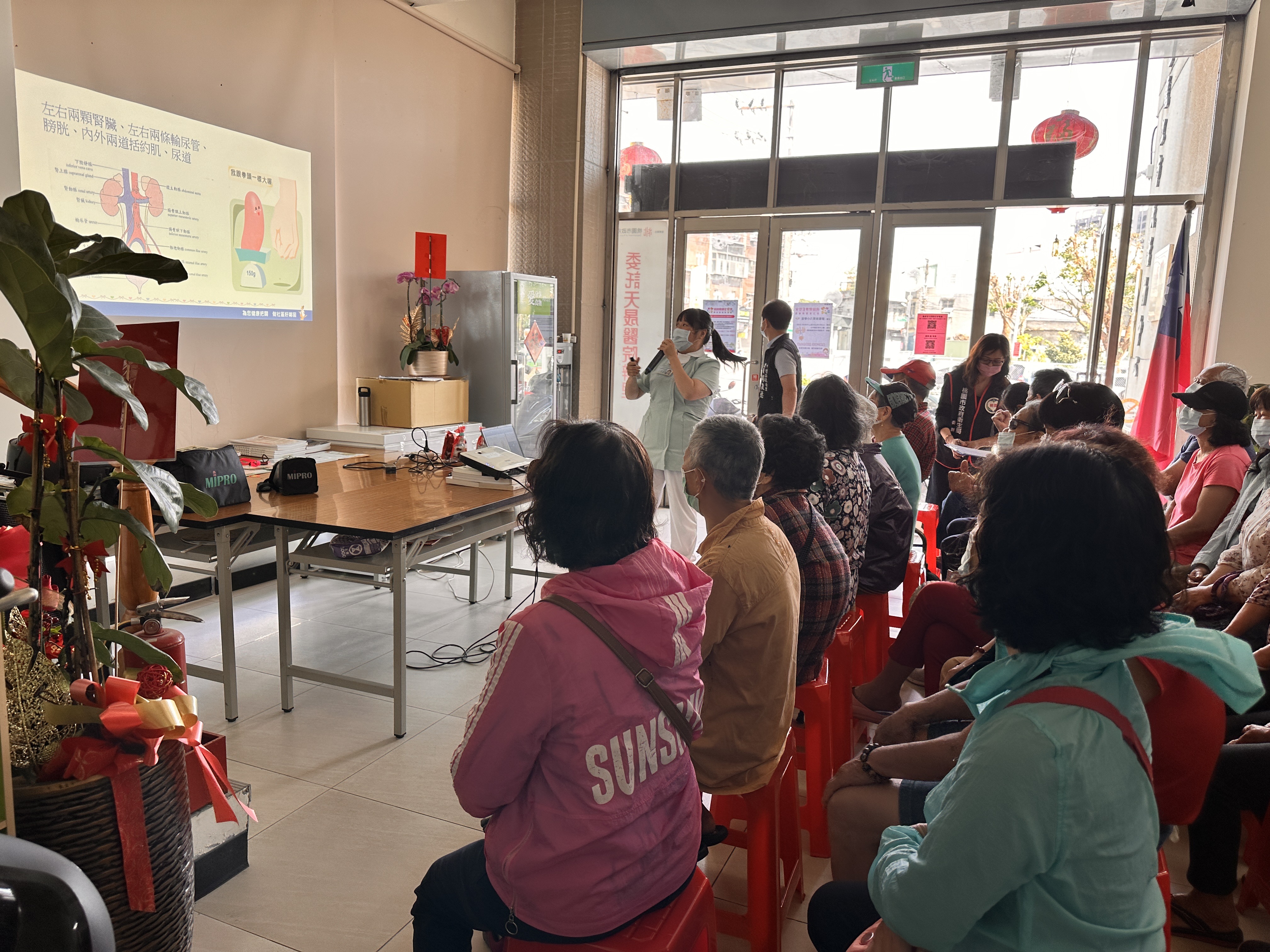 腎力銀髮小學堂/林浿瑀個管師 龍江市民活動中心