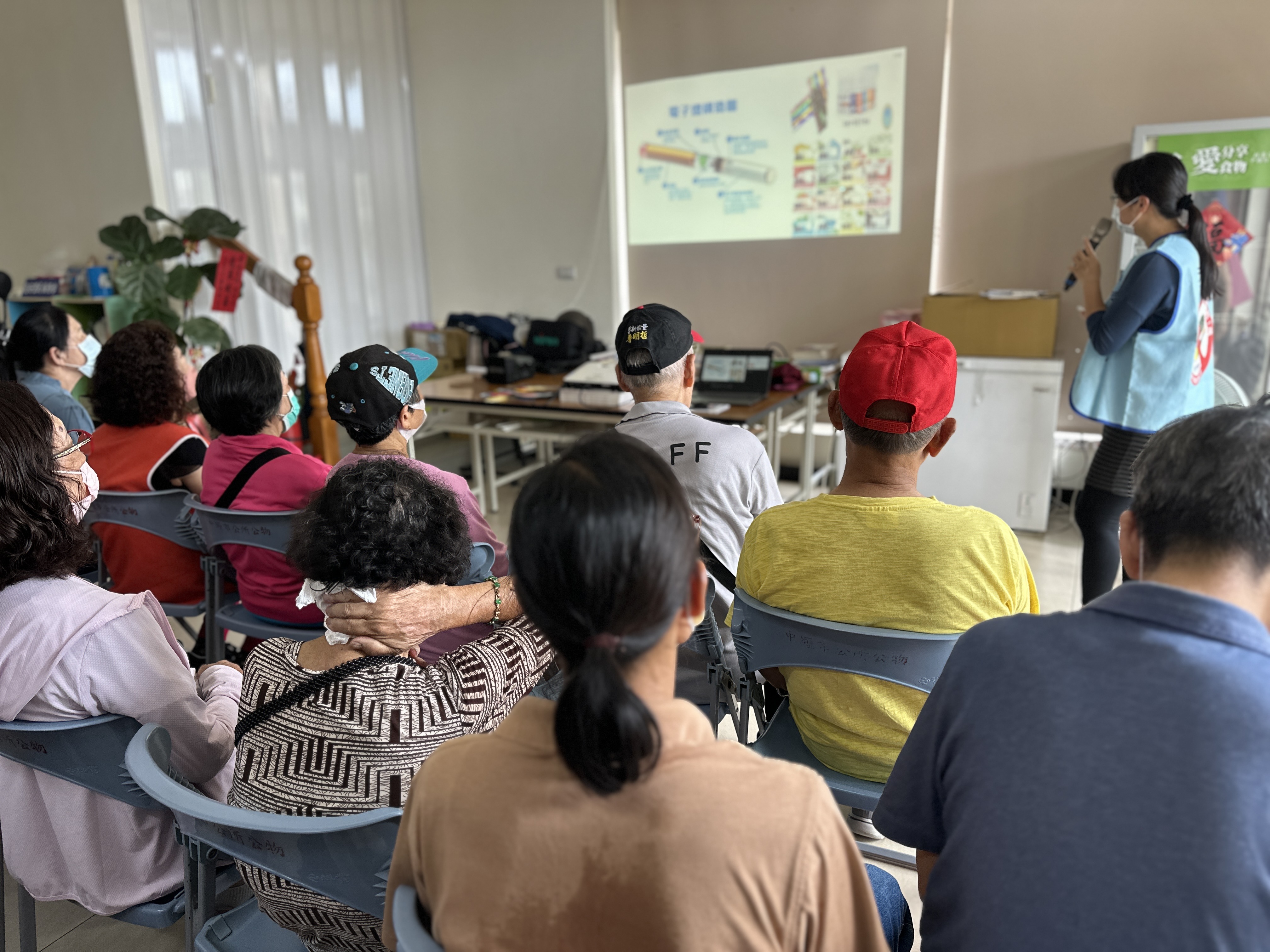 菸與腎病變/陳玉芳護理師 龍江市民活動中心