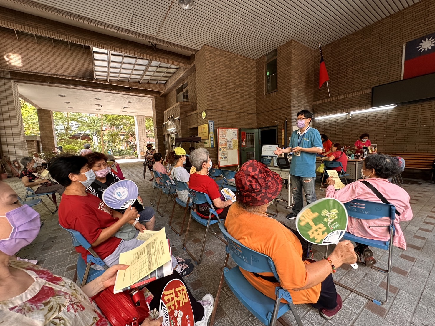 預防及延緩失智症-大腦保健活動 /陳卿夫個管師 自立里社區