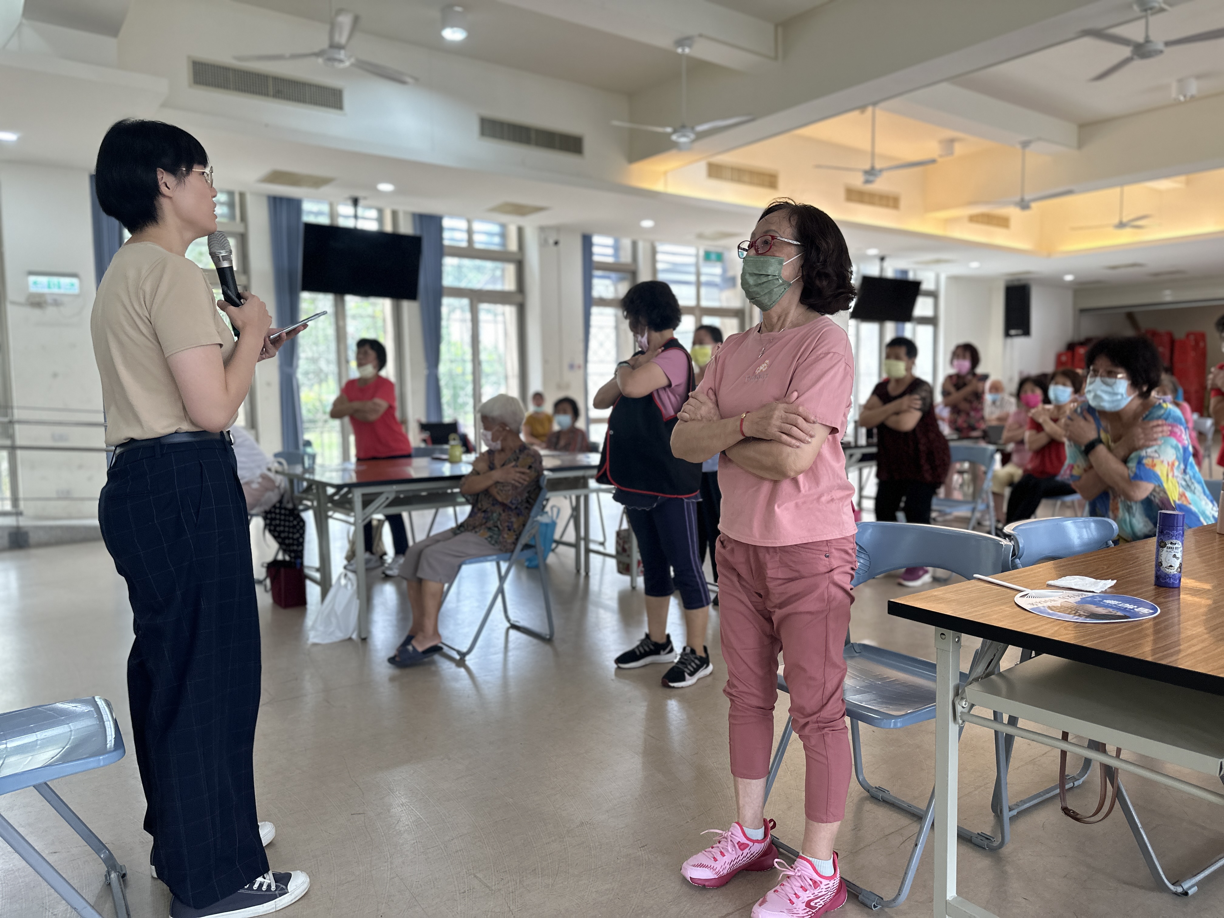 防跌妙招-彭靖雅物理治療師-龍江市民活動中心