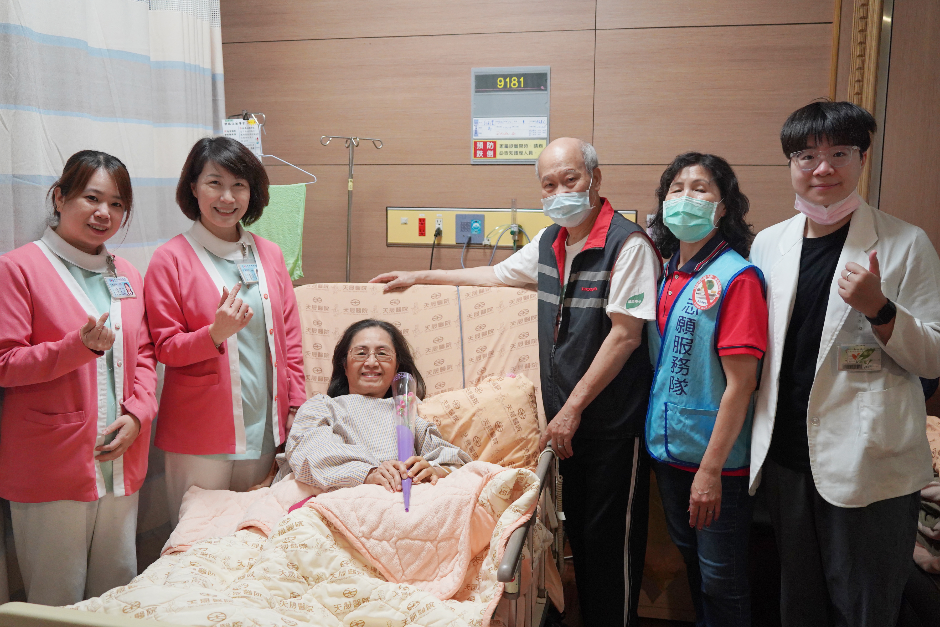 志願服務隊-母親節病房關懷訪視活動