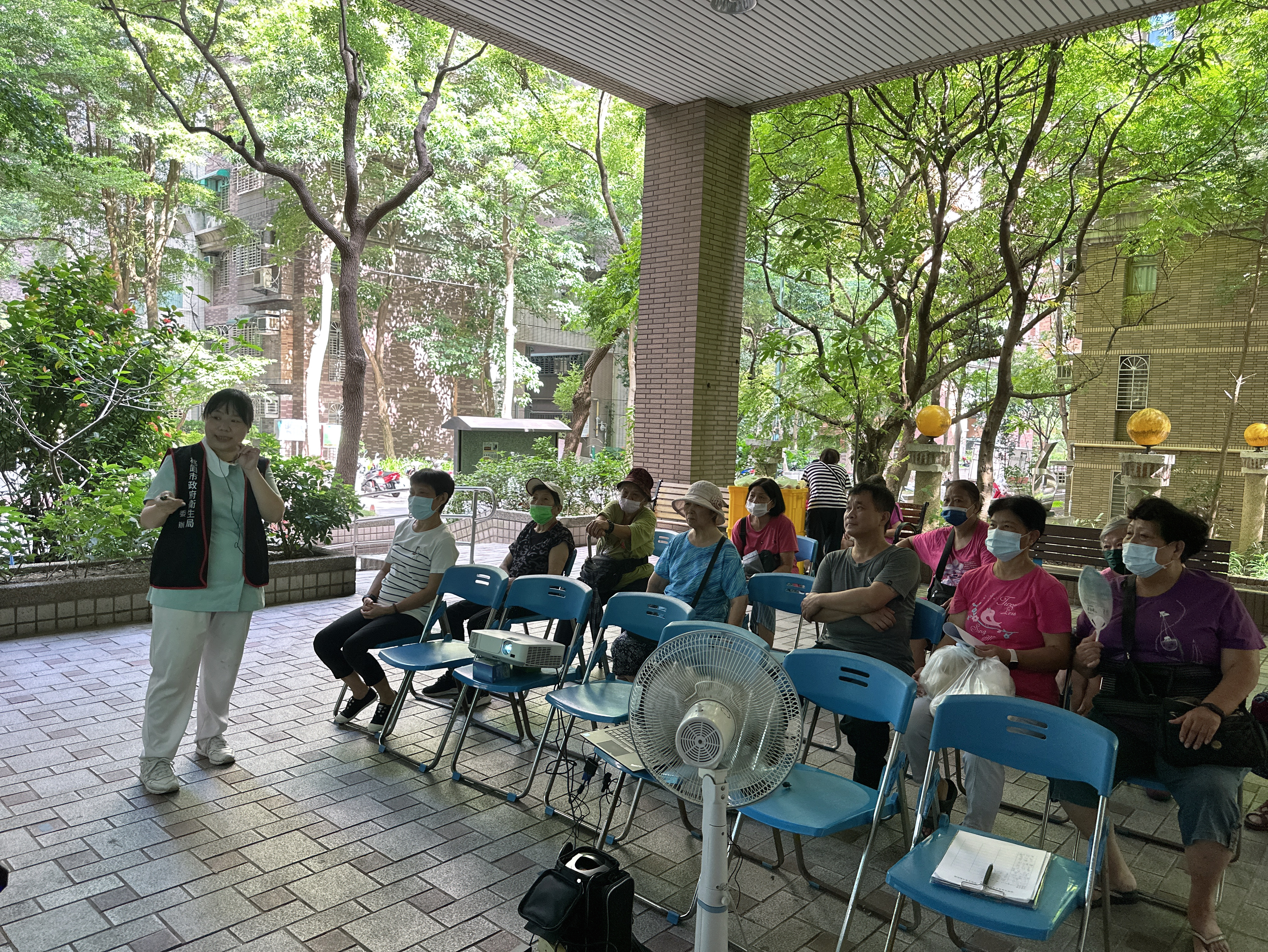 認識高血壓及合併症-林浿瑀個管師-自立里社區