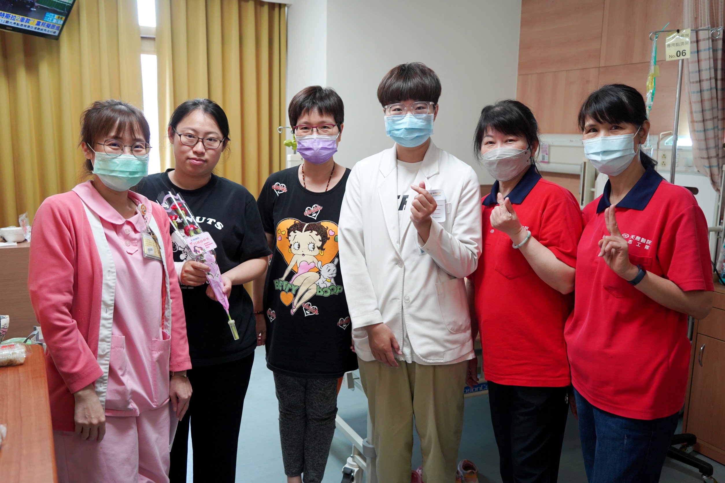 志願服務隊-母親節病房關懷訪視活動