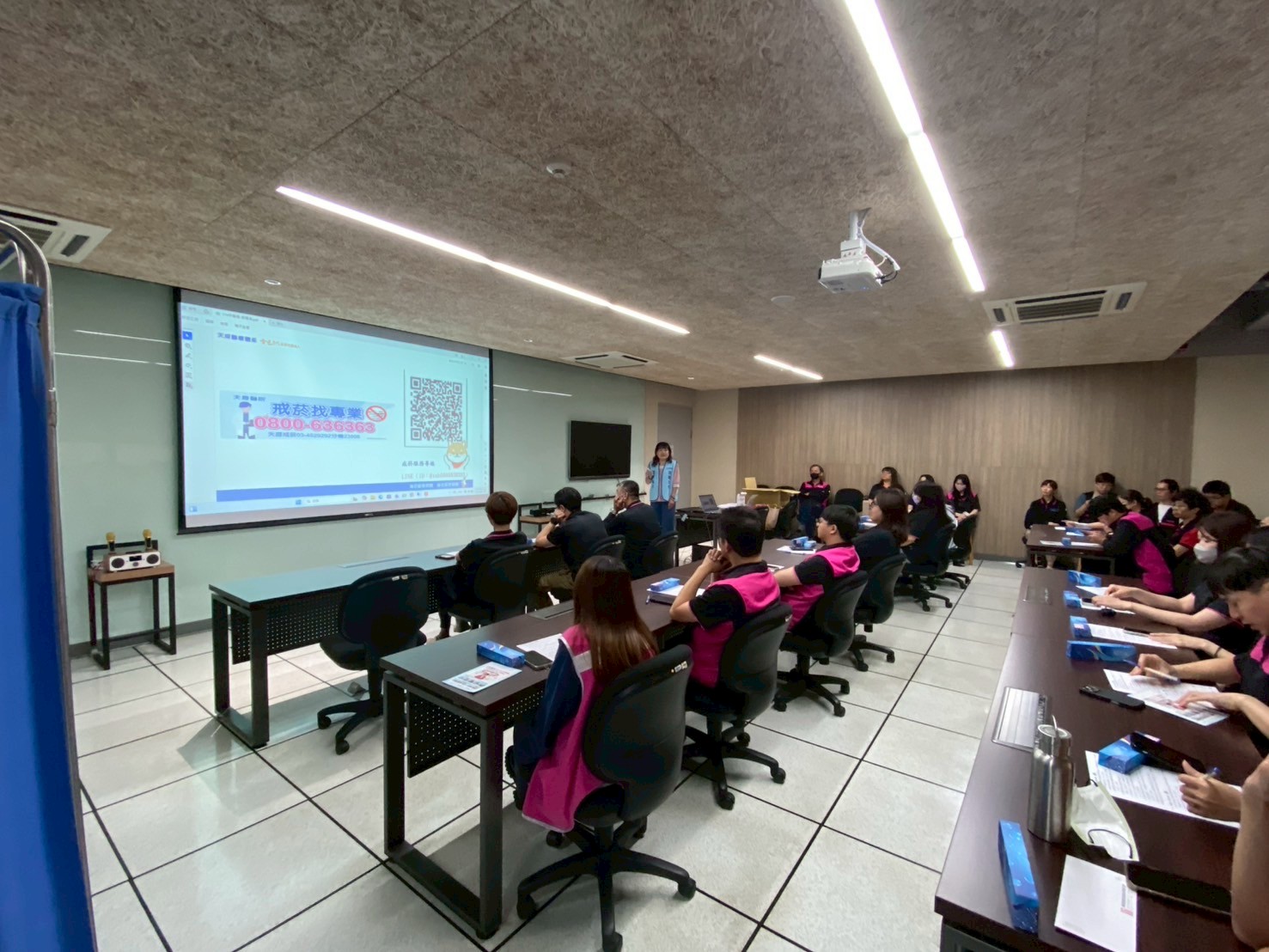 MOMO-菸檳酒防制講照片